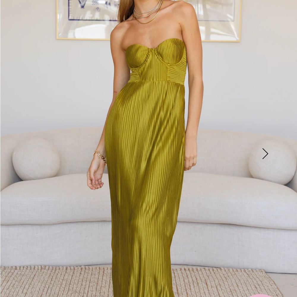 Elegant Strapless Green Dress